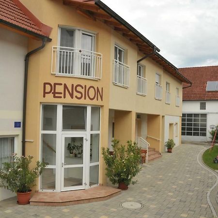 Pension Schloegl 路茨曼贝格 外观 照片